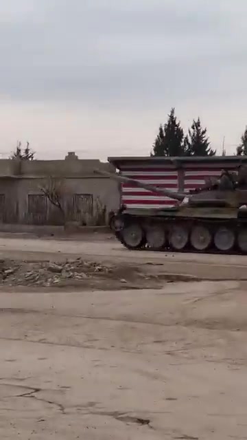 Syrian Army tanks enter Deir Hafer