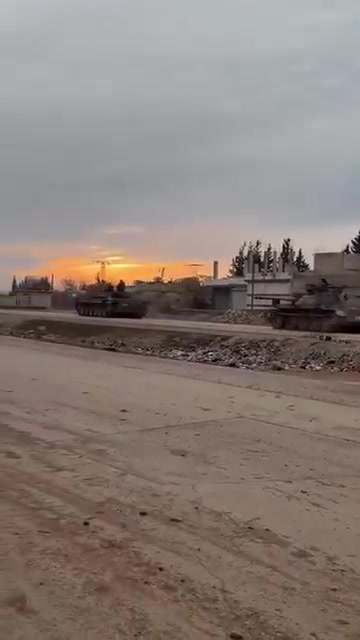 Syrian Army tanks enter Deir Hafer