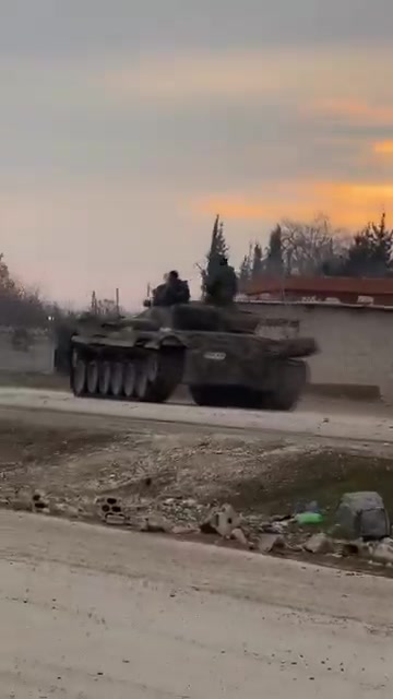 Syrian Army tanks enter Deir Hafer