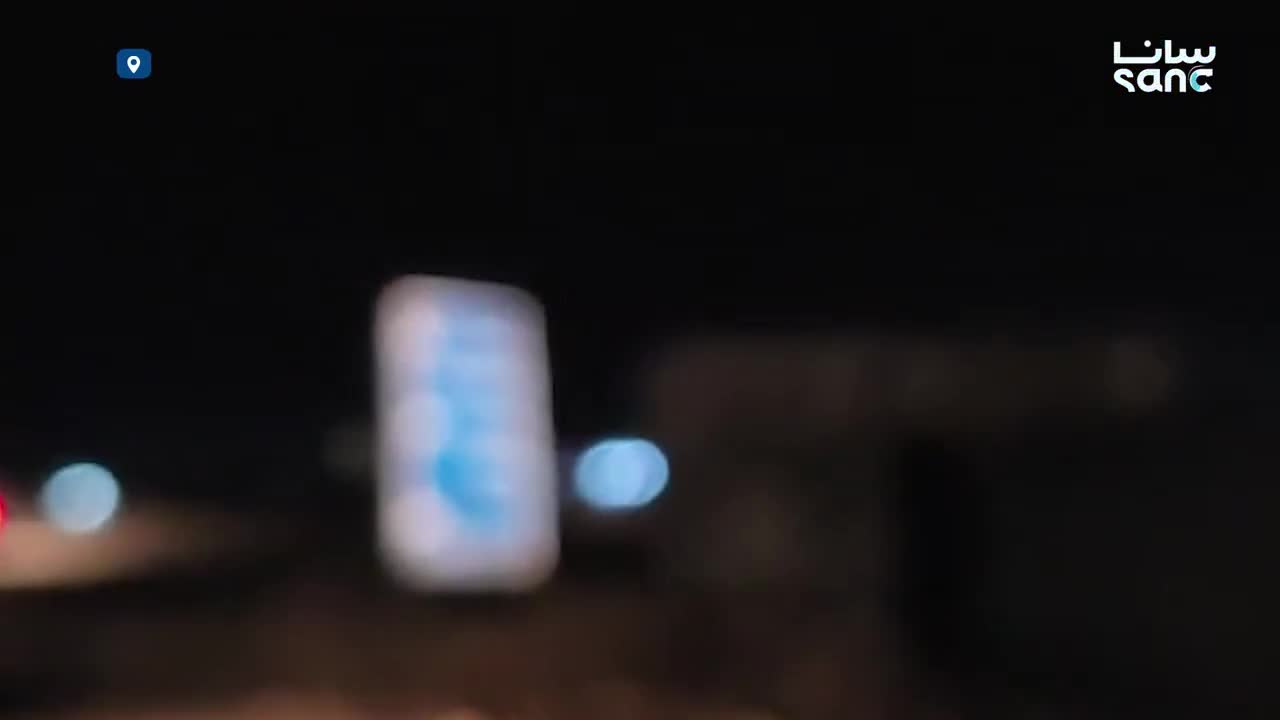 Syrische arabische Armeeangehörige dringen in den Al-Mansoura-Staudamm westlich des Gouvernements Raqqa ein.