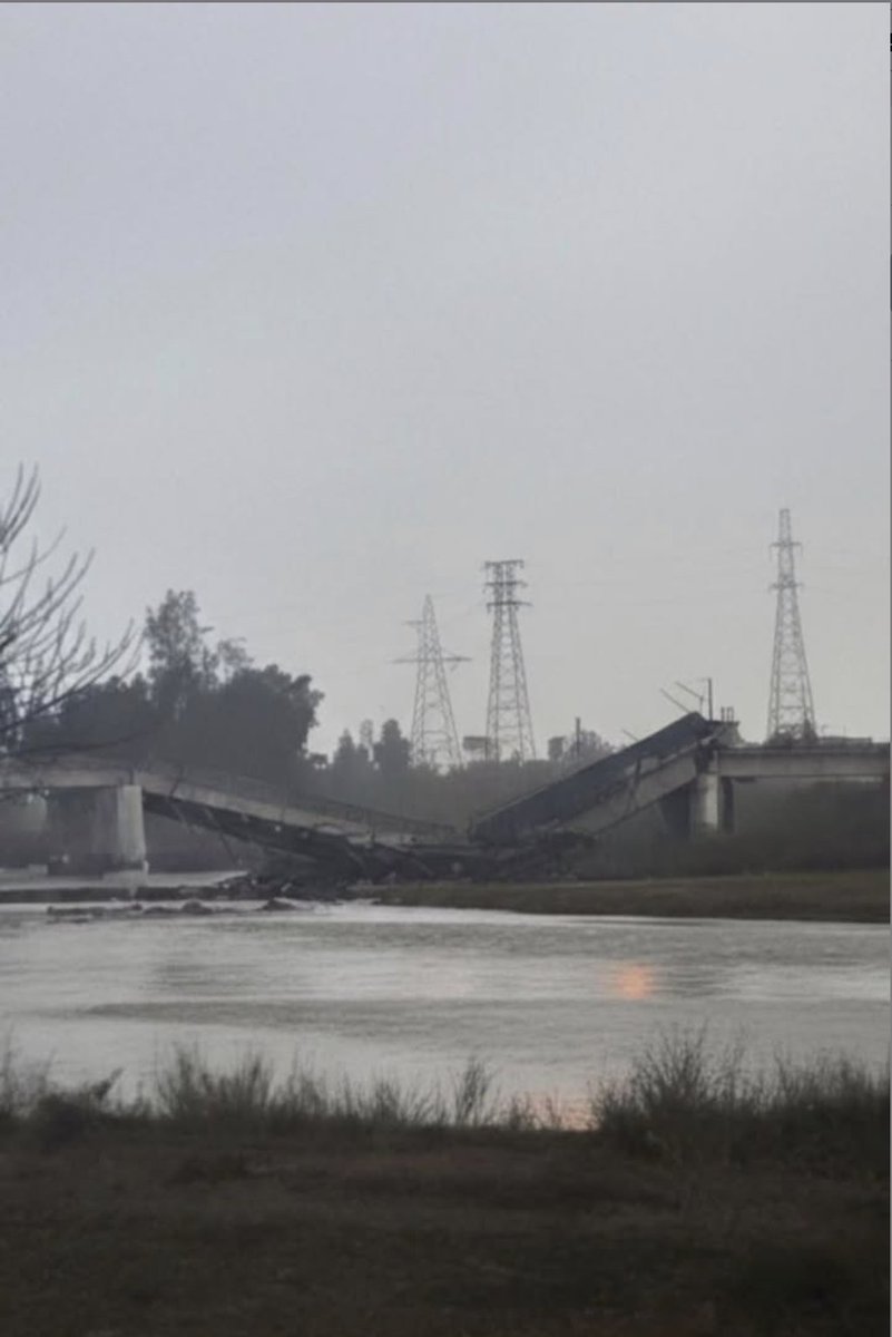 The SDF militias have blown up the new bridge and the old bridge in the city of Raqqa in an attempt to halt the advance of the Syrian Arab Army
