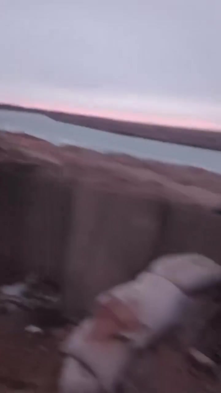 Arab tribesmen have seized control of the al-Ja'abi checkpoint, which belongs to the SDF, in the city of Hajin, east of Deir ez-Zor