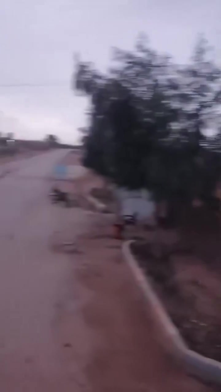 Arab tribesmen have seized control of the al-Ja'abi checkpoint, which belongs to the SDF, in the city of Hajin, east of Deir ez-Zor