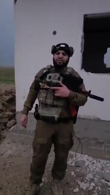 Die syrische Armee und Stammeskräfte haben die Stadt Al-Shuhail in Deir ez-Zor unter ihre Kontrolle gebracht.