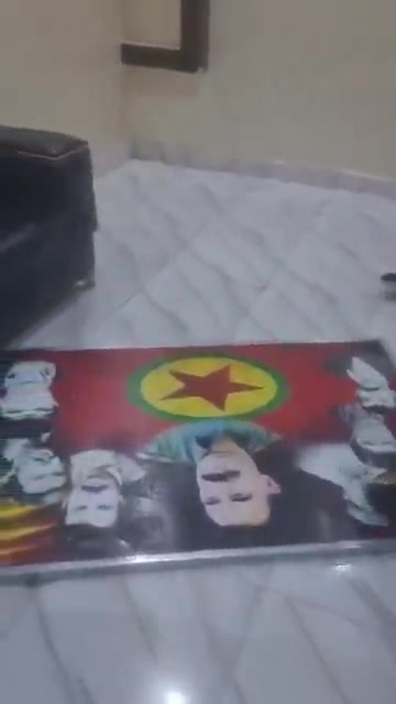 Deir ez-Zor: Tribal forces seize the headquarters of the First Brigade in the city of Al-Basira and tear down pictures of Abdullah Öcalan, the militia leader of the Kurdistan Workers' Party (PKK).