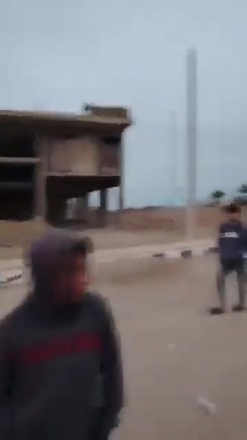 The Al-Sanour checkpoint in the village of Abu Hamam in the eastern Deir ez-Zor countryside was captured by fighters from the 86th Division of the Syrian Arab Army.