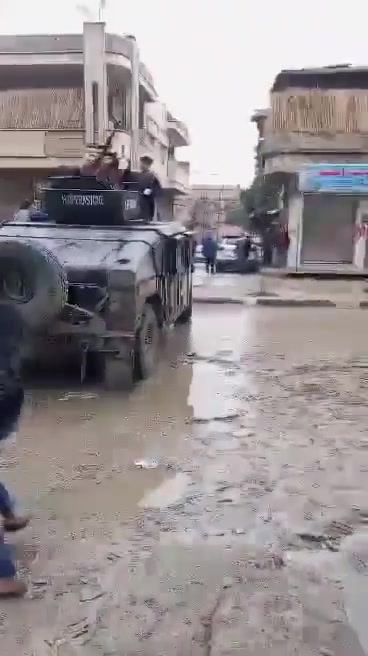 In Raqqa, Arab tribes seized vehicles belonging to the SDF militia in the city of Raqqa.