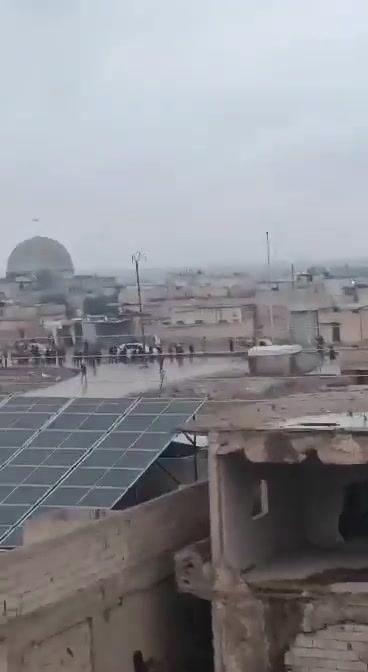 Footage shows the Syrian Arab Army entering the city of Raqqa a short while ago.