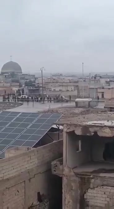 Footage shows the Syrian Arab Army entering the city of Raqqa a short while ago.