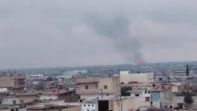 Raqqa: In der Nähe des Hazima-Kreisverkehrs in der Stadt Raqqa ereignete sich eine gewaltige Explosion unbekannter Ursache.