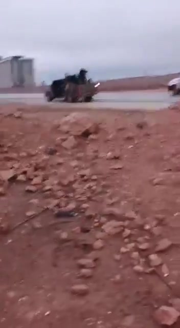 The Syrian army enters the city of Ain Issa in the Raqqa countryside.