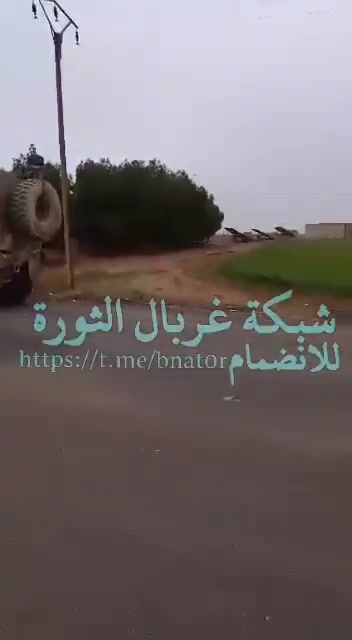 Moments of the Syrian Arab Army entering the town of Khirbet al-Tamr in the western Hasakah countryside, which is 50 km away from the city of Hasakah.