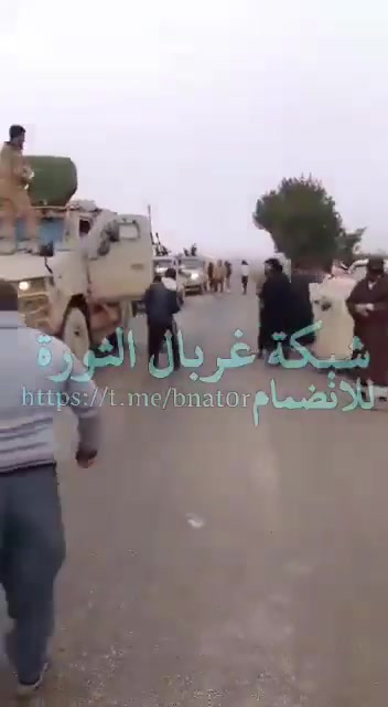 Moments of the Syrian Arab Army entering the town of Khirbet al-Tamr in the western Hasakah countryside, which is 50 km away from the city of Hasakah.