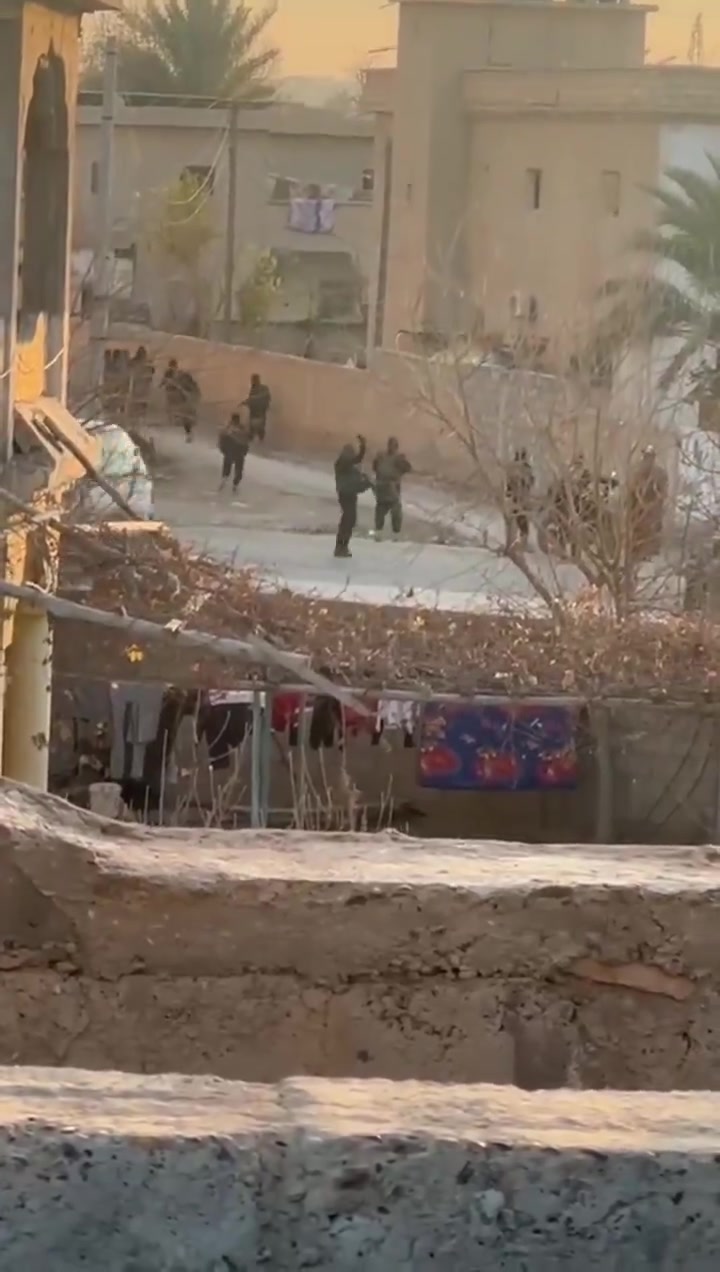 Internal Security Forces quell armed clashes that broke out between cousins in the town of Gharanij a short while ago, and impose a security cordon in the area, with no reports of casualties.