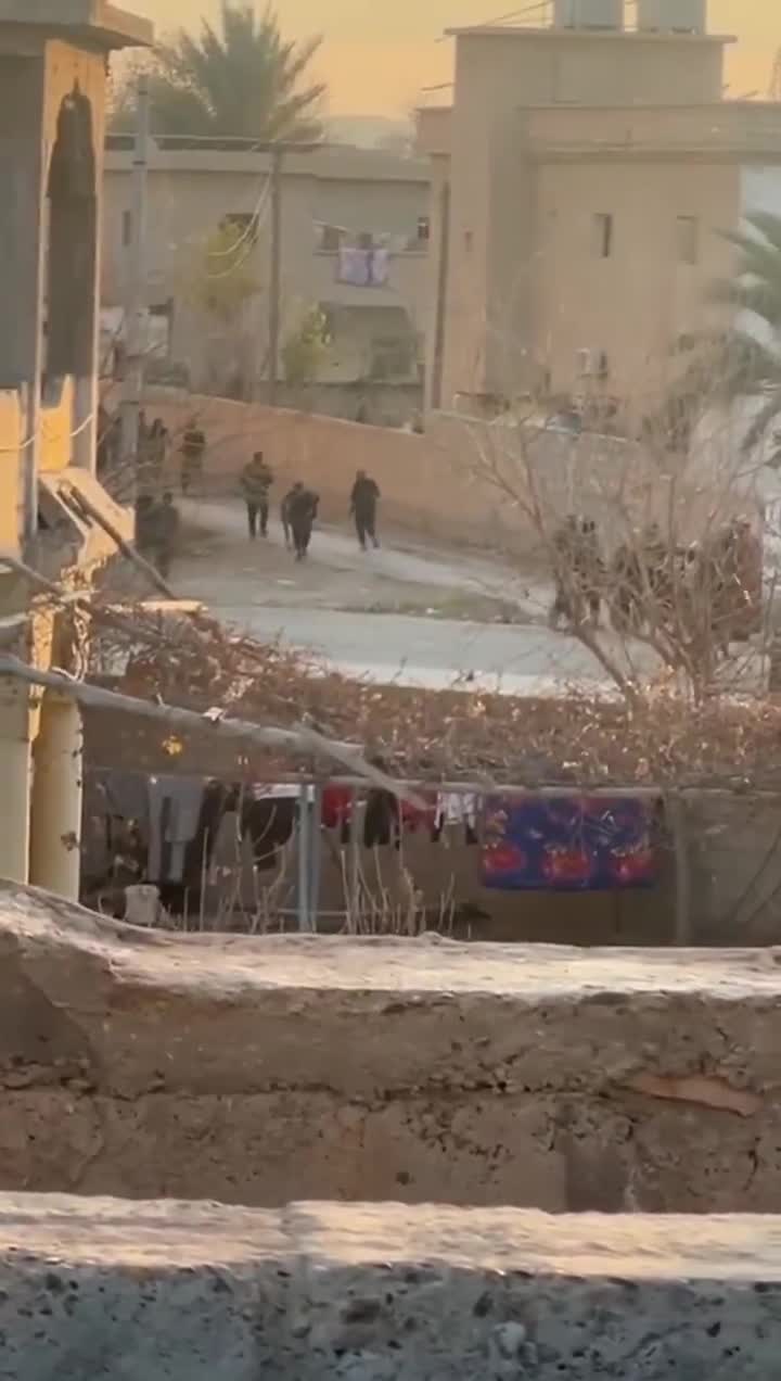 Internal Security Forces quell armed clashes that broke out between cousins in the town of Gharanij a short while ago, and impose a security cordon in the area, with no reports of casualties.
