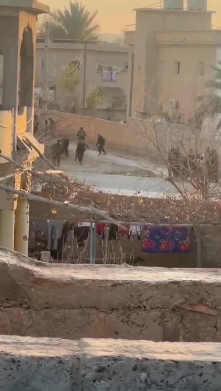 Internal Security Forces quell armed clashes that broke out between cousins in the town of Gharanij a short while ago, and impose a security cordon in the area, with no reports of casualties.