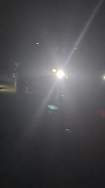 US forces seem to be heading to Shadadi. A few mins, US ambulances and military forces arrived.   Most likely to protect the Shadadi prison, source in Hasakah says. Another Kurdish source say until this evening, US forces so far were only watching