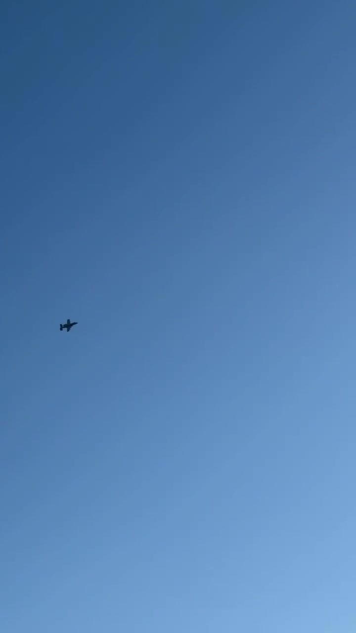 Aircraft of the Global Coalition fly over the ISIS-held al-Aqtan prison in Raqqa countryside, Syria, where SDF fighters are besieged by Damascus-aligned factions