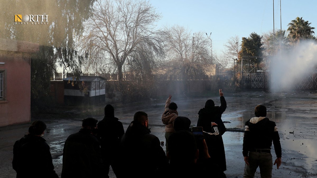 Turkish border guards used water cannons to disperse Kurdish protesters on the Syrian side of the Nusaybin– Qamishli border crossing