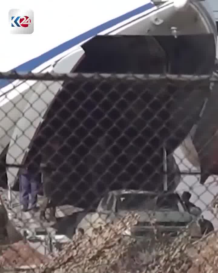 Syria: Russian troops filmed loading cargo into a transport plane at Qamishli Airbase this morning, as they are evacuating the region (SDF/YPG-held territory)