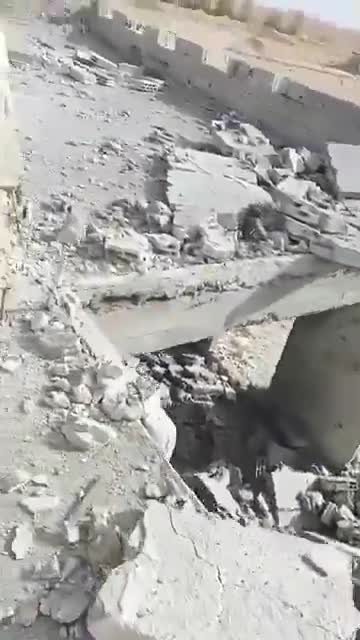 Syria: last night, the US-led Coalition bombed the former Zenobia Resort, turned into a military position under Assad, ~18 km South of Palmyra (East Homs)