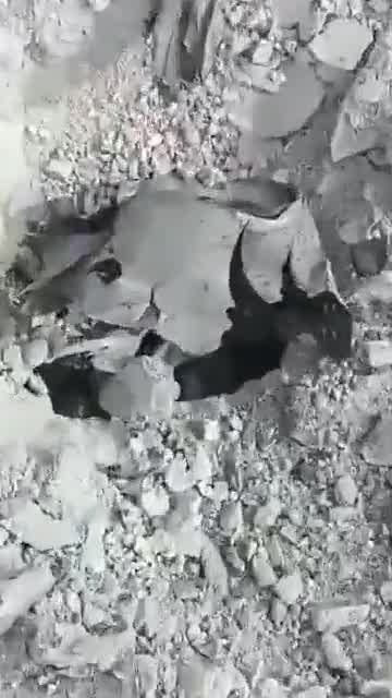 Syria: last night, the US-led Coalition bombed the former Zenobia Resort, turned into a military position under Assad, ~18 km South of Palmyra (East Homs)