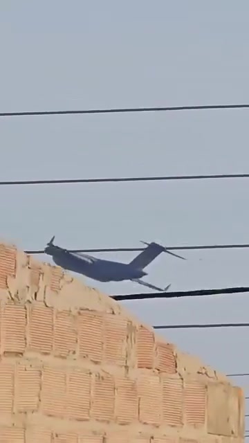 Syria: Today, a heavy airlift aircraft (C-17) was filmed departing the US base in Shadadi (southern Hasakah), amid unofficial reports that the US has begun withdrawing from the site.