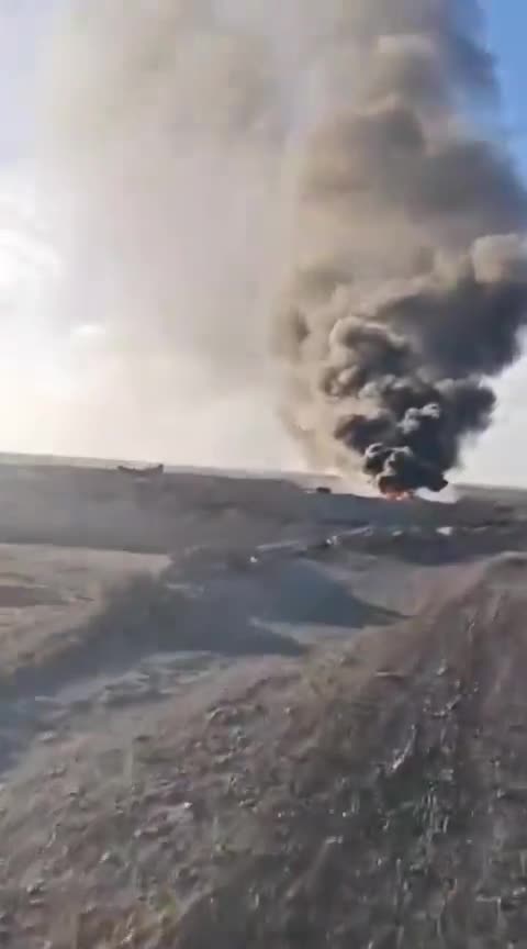 The Security forces destroyed more oil makeshift installations (burners) in area of Diban (SE. Deir ez-Zur), after their owners refused to comply with Government orders to shut them down