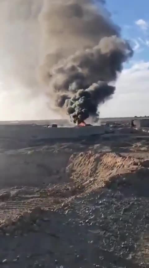 The Security forces destroyed more oil makeshift installations (burners) in area of Diban (SE. Deir ez-Zur), after their owners refused to comply with Government orders to shut them down