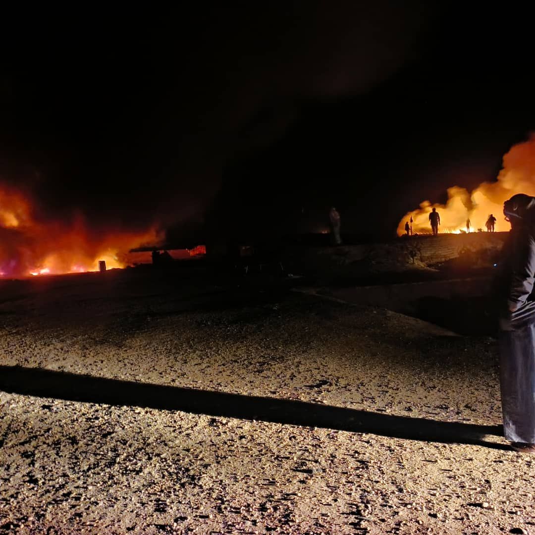 The Security forces destroyed more oil makeshift installations (burners) in area of Diban (SE. Deir ez-Zur), after their owners refused to comply with Government orders to shut them down