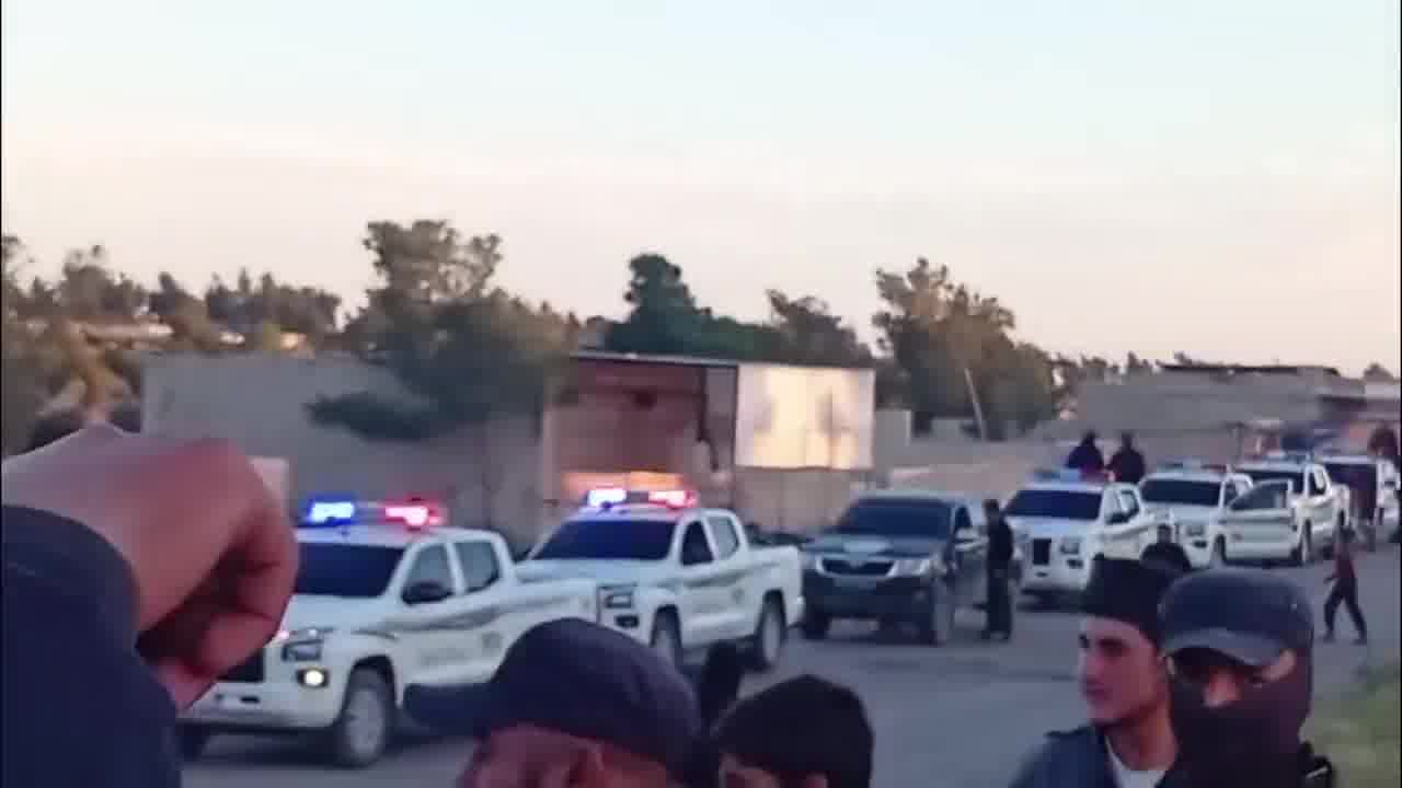 Syria: tensions erupted tonight in area of Tarhin (NE. Aleppo), where Security forces are deploying en masse as workers and owners of makeshift oil refineries protest against their dismantling