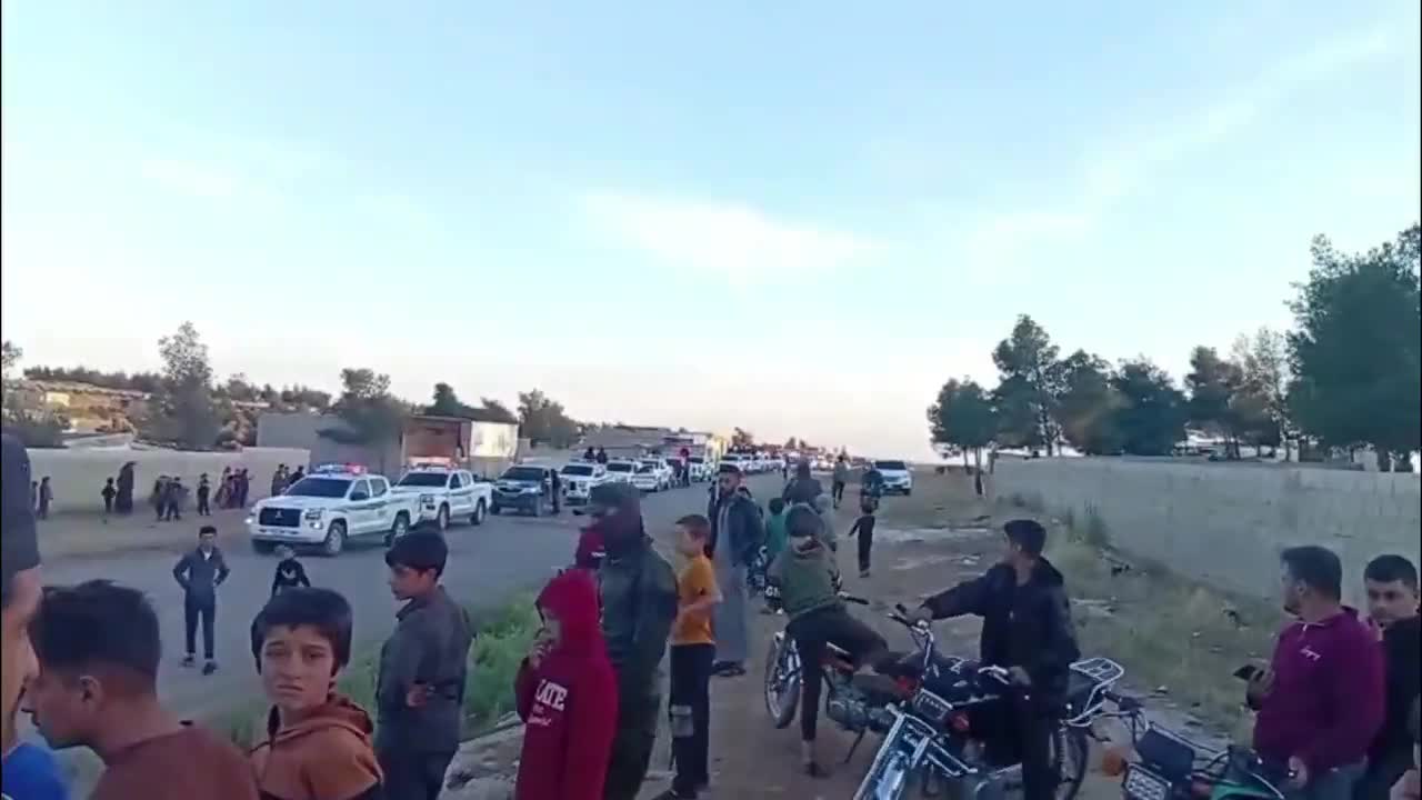 Syria: tensions erupted tonight in area of Tarhin (NE. Aleppo), where Security forces are deploying en masse as workers and owners of makeshift oil refineries protest against their dismantling