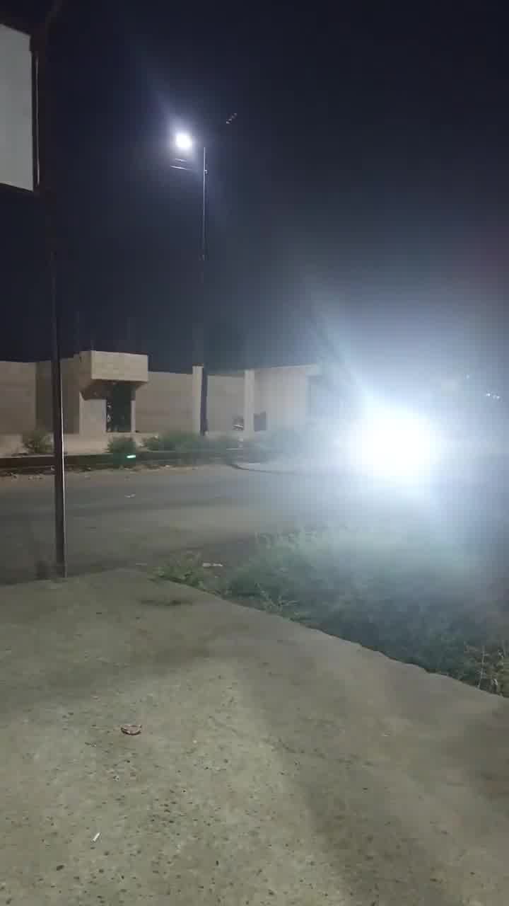 Deir ez-Zor, eastern countryside: Armed clashes broke out between cousins in the town of Dhiban, before the Internal Security Forces intervened to resolve the conflict between the two sides.